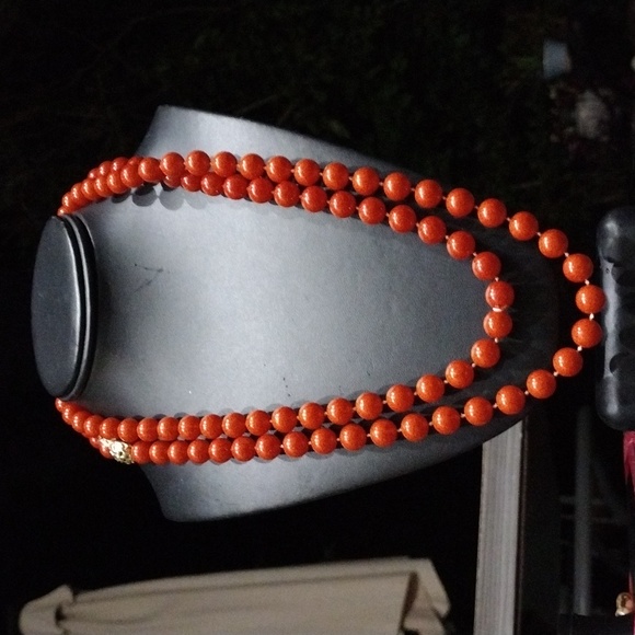 VINTAGE 50"+ 8mm Burnt Orange Lucite Bead Infinity Necklace w Gold Tone Detail - Picture 4 of 8